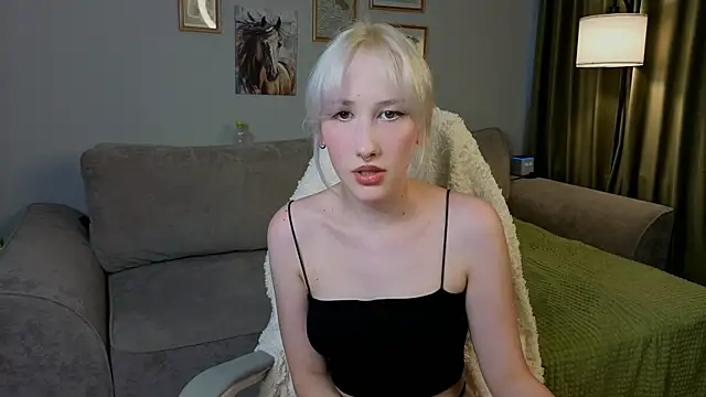 Snapshot of Evahoho chatting on 28, 7, 2026 Evahoho online show from 28, 7, 2026