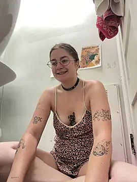 mclacy online show from 17, 6, 2026