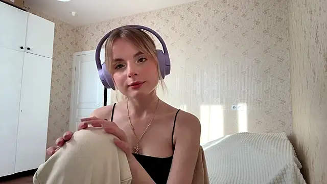 Snapshot of TeodoraBinney chatting on 30, 6, 2026 TeodoraBinney online show from 30, 6, 2026