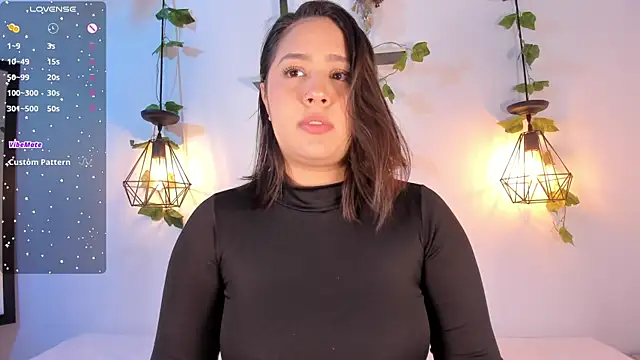 Snapshot of aisha_duque_ chatting on 3, 8, 2026 aisha duque online show from 3, 8, 2026