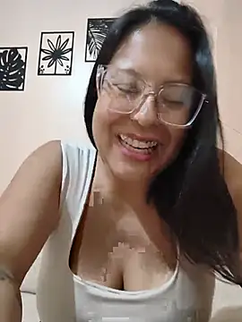 Snapshot of Coral_611 chatting on 25, 6, 2026 Coral 611 online show from 25, 6, 2026