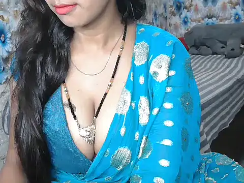Snapshot of NottyMomo chatting on 13, 7, 2026 NottyMomo online show from 13, 7, 2026