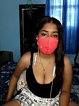 ShanayaRoseXO online show from 16, 6, 2026