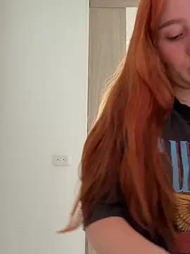 Snapshot of HeyLizaBeth chatting on 15, 6, 2026 HeyLizaBeth online show from 15, 6, 2026