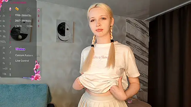 Snapshot of LadaSolar chatting on 20, 6, 2026 LadaSolar online show from 20, 6, 2026