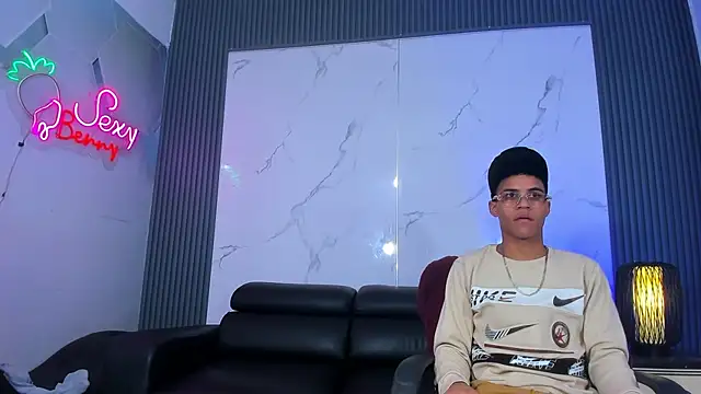 Kleyn black online show from 29, 6, 2026
