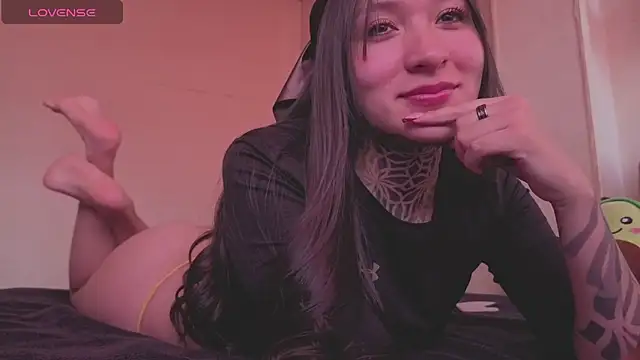 Snapshot of isasaenz_ chatting on 27, 7, 2026 isasaenz online show from 27, 7, 2026
