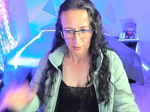 Snapshot of Ana_Flakita chatting on 4, 7, 2026 Ana Flakita online show from 4, 7, 2026