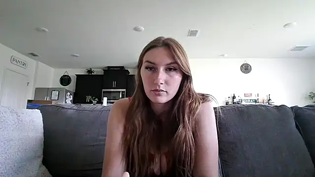 Snapshot of WinterReign12 chatting on 15, 6, 2026 WinterReign12 online show from 15, 6, 2026
