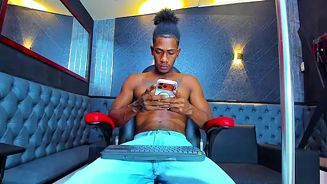 Snapshot of yulian23_ chatting on 18, 7, 2026 yulian23 online show from 18, 7, 2026