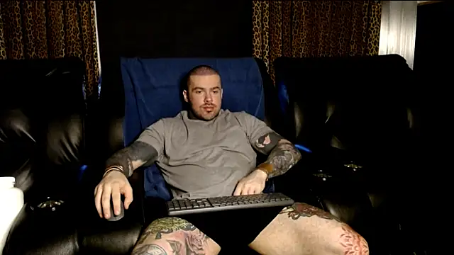 Snapshot of nathaniel_13 chatting on 4, 7, 2026 nathaniel 13 online show from 4, 7, 2026