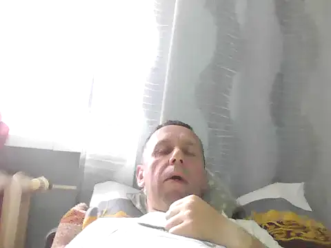 Snapshot of RafalekRozmarynowski81 chatting on 15, 6, 2026 RafalekRozmarynowski81 online show from 15, 6, 2026