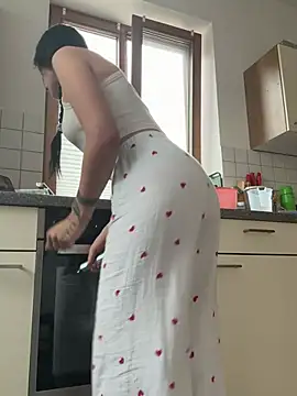 Snapshot of MisssMiaaa17 chatting on 6, 7, 2026 MisssMiaaa17 online show from 6, 7, 2026