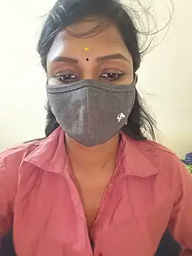 Snapshot of YALINITWO7_TAMIL chatting on 18, 6, 2026 YALINITWO7 TAMIL online show from 18, 6, 2026