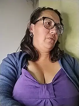  Saraqueen-- online show from 12, 7, 2026