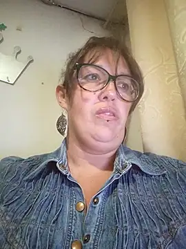  Saraqueen-- online show from 24, 7, 2026
