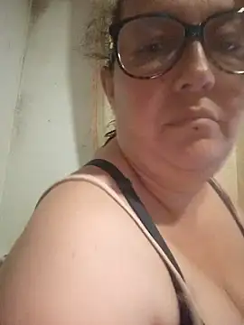  Saraqueen-- online show from 1, 8, 2026