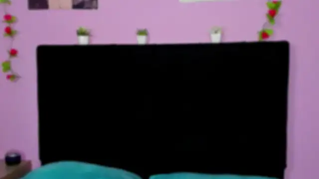 Makii XOXO online show from 27, 6, 2026