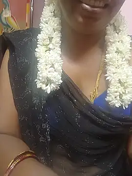 Snapshot of Tamilsexy35 chatting on 5, 8, 2026 Tamilsexy35 online show from 5, 8, 2026