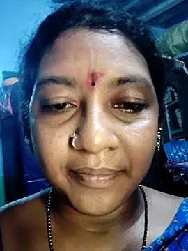 Snapshot of shanthi_telugu99 chatting on 17, 6, 2026 shanthi telugu99 online show from 17, 6, 2026