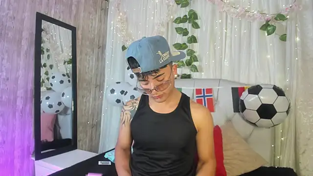 your kitty boy online show from 24, 6, 2026