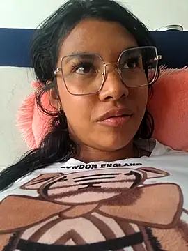 Snapshot of sophiagomezx chatting on 31, 7, 2026 sophiagomezx online show from 31, 7, 2026