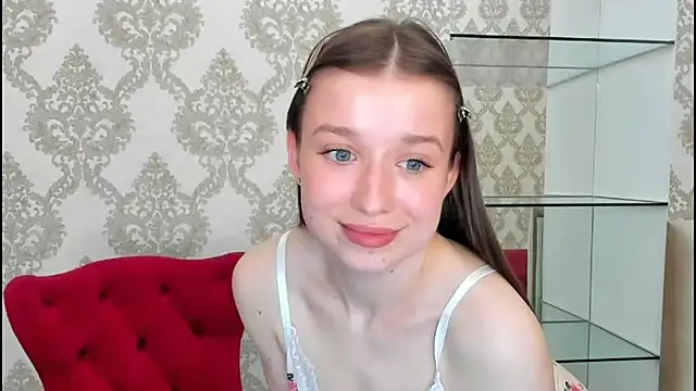 Snapshot of michelle_blus chatting on 28, 7, 2026 michelle blus online show from 28, 7, 2026
