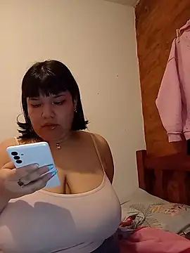 Snapshot of celprettyy chatting on 21, 6, 2026 celprettyy online show from 21, 6, 2026