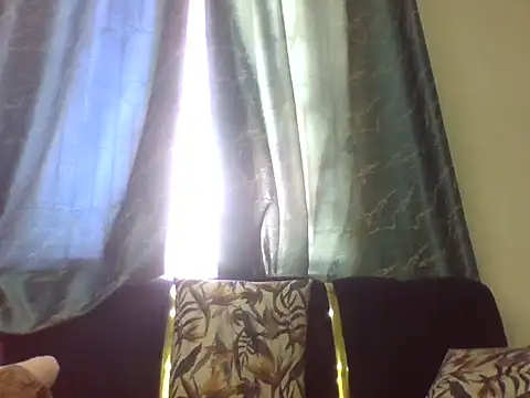 Lovergirlcute online show from 5, 7, 2026
