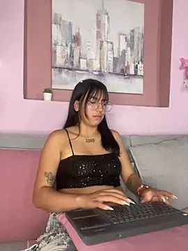 GabyLopez Pink online show from 7, 7, 2026
