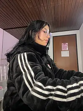 GabyLopez Pink online show from 9, 7, 2026