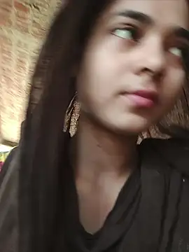 Snapshot of Simran_143 chatting on 12, 7, 2026 Simran 143 online show from 12, 7, 2026