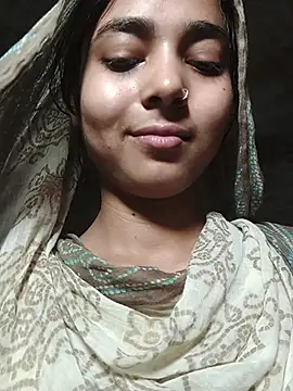 Snapshot of Simran_143 chatting on 15, 7, 2026 Simran 143 online show from 15, 7, 2026