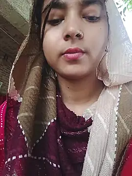 Snapshot of Simran_143 chatting on 2, 8, 2026 Simran 143 online show from 2, 8, 2026