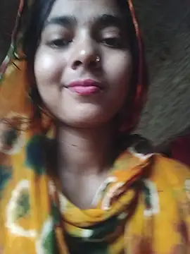 Snapshot of Simran_143 chatting on 3, 8, 2026 Simran 143 online show from 3, 8, 2026