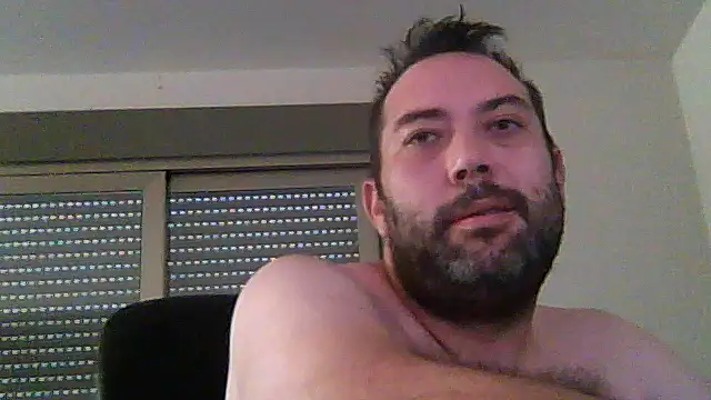 Snapshot of SirFrankonde chatting on 3, 8, 2026 SirFrankonde online show from 3, 8, 2026