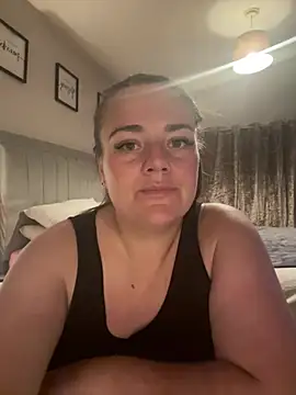 Snapshot of Bustygem_ chatting on 23, 7, 2026 Bustygem online show from 23, 7, 2026