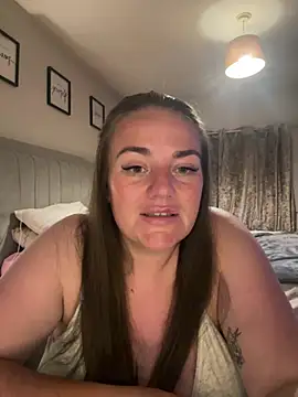 Snapshot of Bustygem_ chatting on 25, 7, 2026 Bustygem online show from 25, 7, 2026