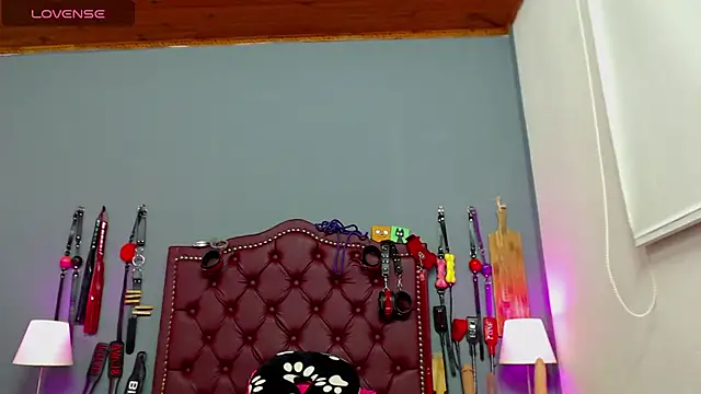 Snapshot of williamshops_X chatting on 25, 6, 2026 williamshops X online show from 25, 6, 2026