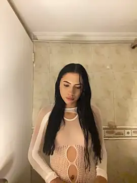Snapshot of Sabrina_M chatting on 2, 7, 2026 Sabrina M online show from 2, 7, 2026