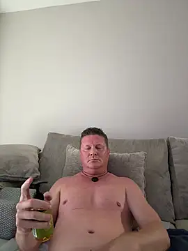 Snapshot of funandstuff chatting on 19, 6, 2026 funandstuff online show from 19, 6, 2026