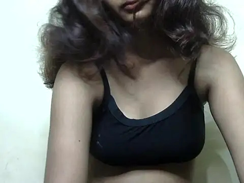 Snapshot of sayana_shrma chatting on 22, 6, 2026 sayana shrma online show from 22, 6, 2026