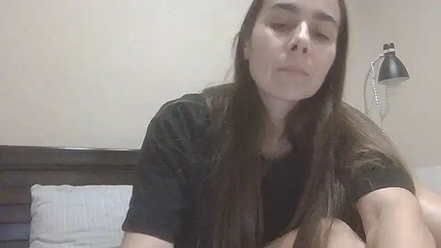 Snapshot of Vanelleda chatting on 8, 8, 2026 Vanelleda online show from 8, 8, 2026