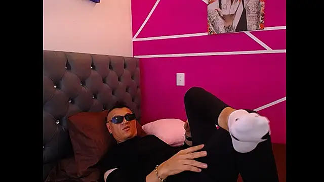 Cesirry  online show from 22, 6, 2026