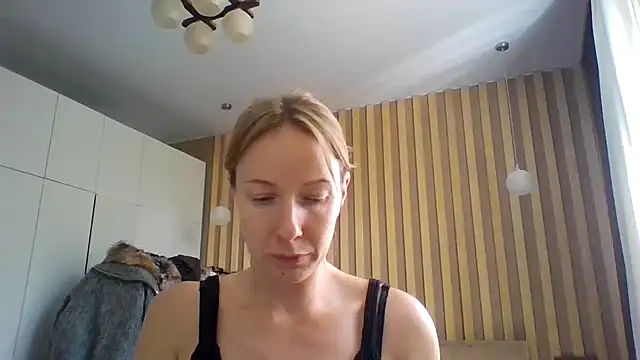 Snapshot of Deloriada chatting on 8, 8, 2026 Deloriada online show from 8, 8, 2026