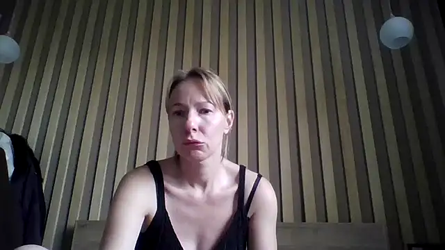Snapshot of Deloriada chatting on 9, 8, 2026 Deloriada online show from 9, 8, 2026