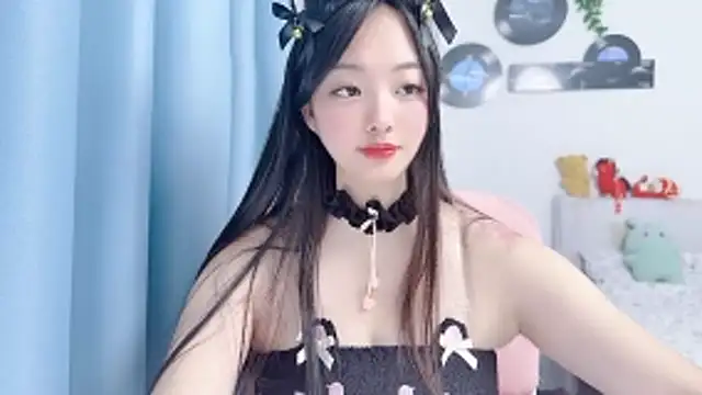 Snapshot of Winnie666999 chatting on 6, 7, 2026 Winnie666999 online show from 6, 7, 2026