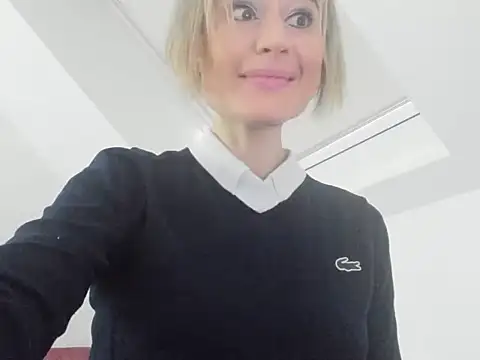 Snapshot of Ssoniaaa chatting on 18, 2, 2025 Ssoniaaa online show from 18, 2, 2025