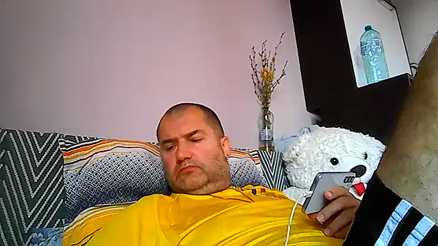 Snapshot of CristianDaniel78 chatting on 6, 8, 2026 CristianDaniel78 online show from 6, 8, 2026