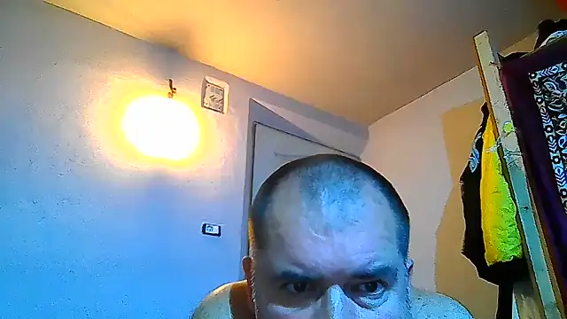 Snapshot of CristianDaniel78 chatting on 6, 8, 2026 CristianDaniel78 online show from 6, 8, 2026